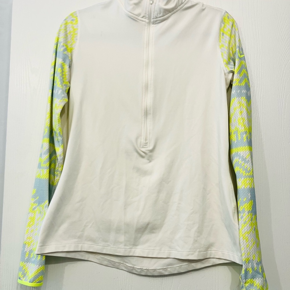Nike White & Green Fitted Sweatshirt